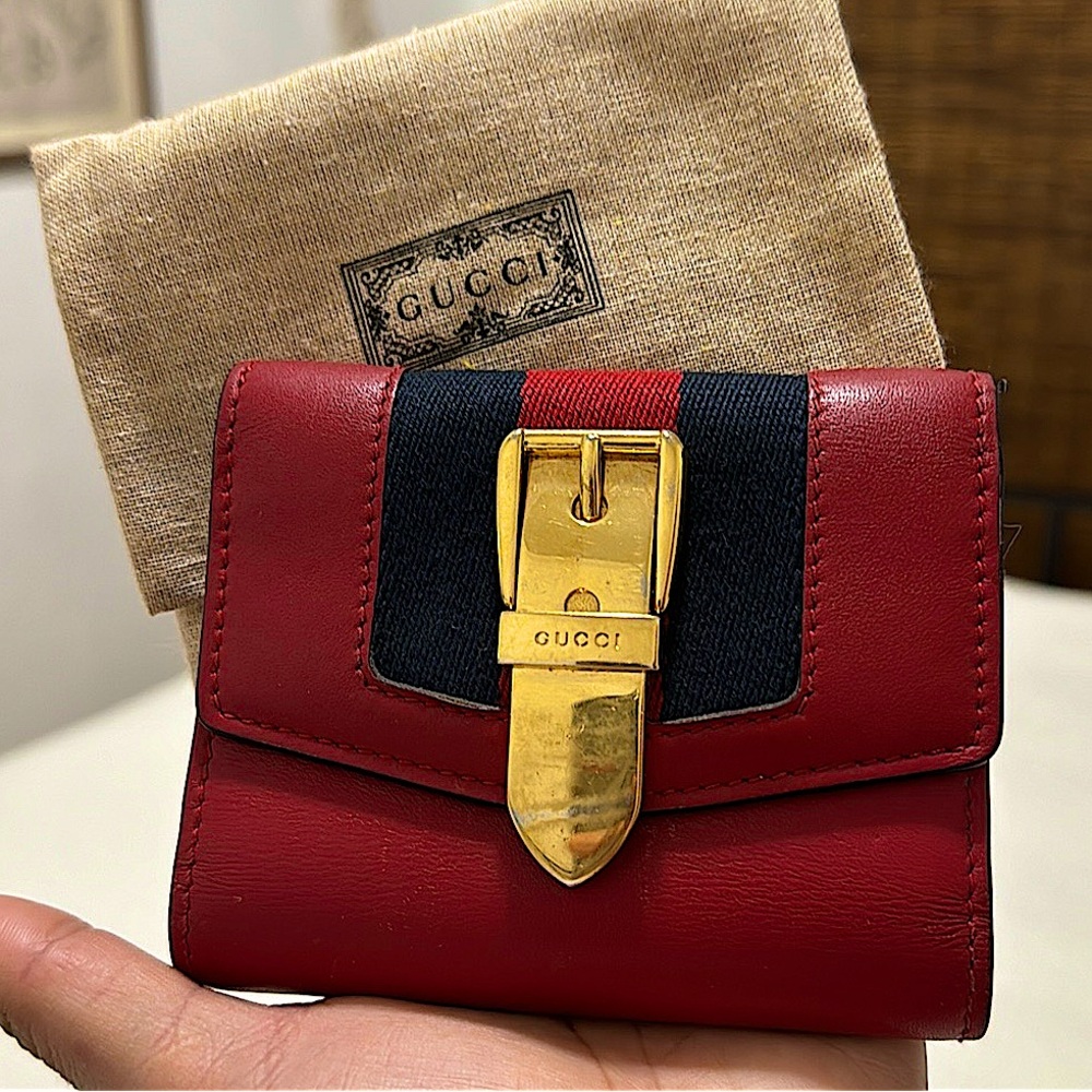 Gucci Sylvie wallet trifold red and navy beautiful condition